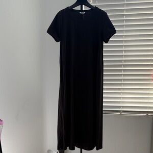 Uniqlo Elegant Black Maxi Dress